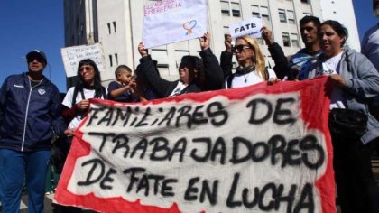 Familiares de los trabajadores de Fate en lucha | Foto Enfoque Rojo Familiares de los trabajadores de Fate en lucha | Foto Enfoque Rojo